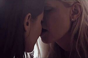 lesbian blonde milf licks brunette pussy