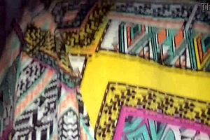 Married neighbor sucking dick in laundry