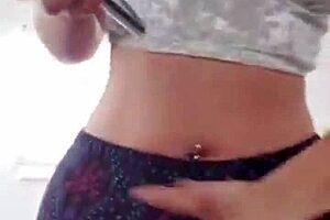 Adorable webcam girl shares periscope moments with horny viewers in a cute and engaging way