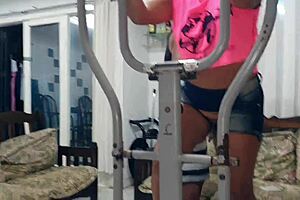 personal trainer alex lima fucks chubby boss paty bumbum to keep job 😈