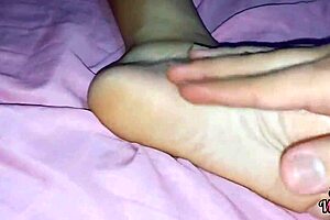 i watch my stepsister show her swollen pussy, it makes my mouth water so much