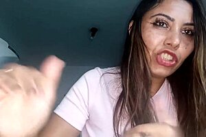 Latina Actress Sarah Rosa Disapproves Of Horny Men In Reality Vlog