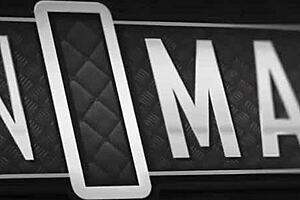 le chupo la vagina a mi vecina y después la follo duro hasta correrme en ella