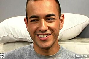 i'm so horny, gays fuckin' in threesome with cum everywhere