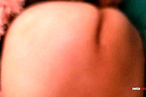 LATINA MILF STEPMOM'S BIG ASS POV GREETING