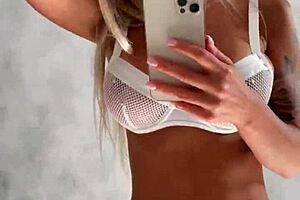 Monika Fox poses in front of the mirror 😍