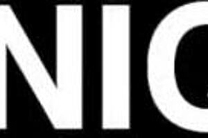 monique re�oit sa r�compense avec une charge de sperme dans la bouche