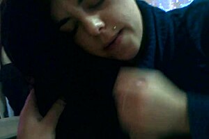 a casual story about mature amateurs in a simple movie scene