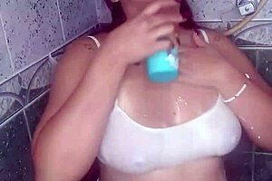 Colombian Slut Masturbating Alone at Home