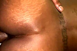 Mulla arches her back as she pokes that pussy out in hotel doggystyle with young guy