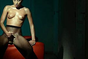 watch her stroke that dildo then ride to cum