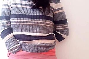 Latina Masturbating in Public!