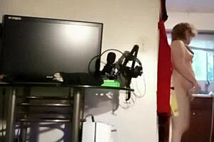 hey, girlfriend cleans and changes, but what's next in this kinky pov?