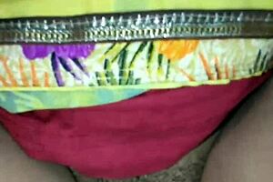 indian bhabhi receives desi land and shares experience