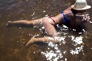 hey, wanna join us in the water at volga-river?