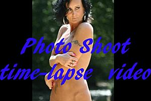 Vicki Vixen poses nude in a detailed photoshoot time-lapse