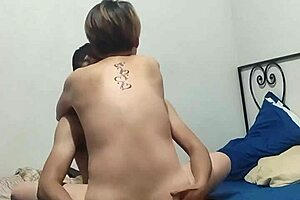 Amateur Milf Bent Over in First Uncensored Doggystyle Video