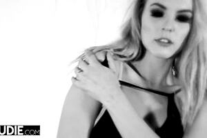 Cheating MILF Squirts in Office Encounter