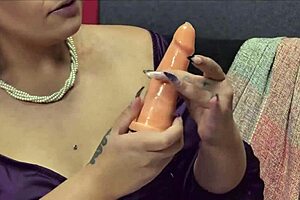 Chatting naughty with Beatrix Martinelli