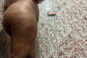 twerking deliciously, watch the full video on my sheer