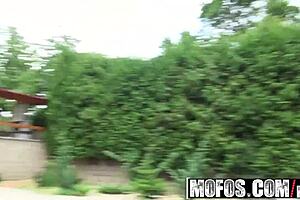 teen 18+ mischel lee offers anal blowjob with big natural tits in pov