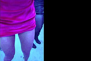 Balada pumb de vestidinho curtinho arrastei um boy pro carro e transamos gostoso