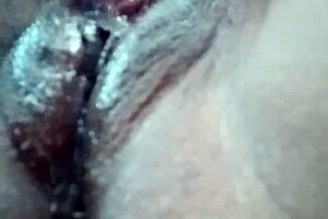 Hey, check this pretty pussy 😏