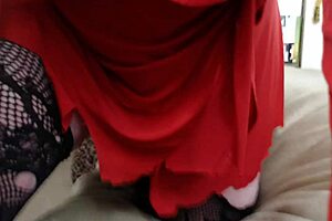 Lewis intensely fucks the curvy mature real estate agent dawnskye1962 in roleplay.