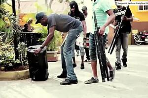 booty bubble jam video featuring ebony dancers with big assets