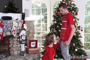 cheerleader shares taboo family holiday card