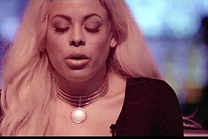 Luna Star's Deepthroat Blowjob Leads To Intense Facial Cumshot