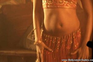 Lovely brunette in indian ritual 😊