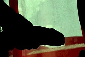 Ever tried a blowjob in the shadows with your partner?