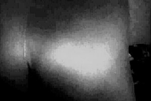 Look at that thicc white girl's curvy ass!