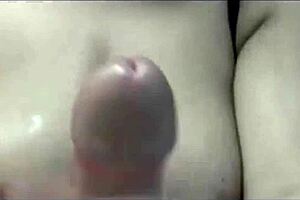 curvy mama makes him cum on her big beautifull boobs in dis homemade vid