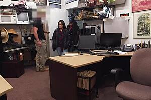 Super amateur cheerleader in secret voyeur spot 😏