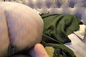 I'm a horny housewife alone at home