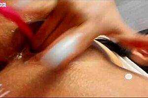 Webcam Girl 29 Performs Live Show For Viewers