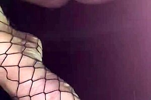 hidden car feet masturbation with toes 😏