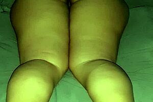 de brucinho no cuzinho completo no red, latina wife takes anal creampie