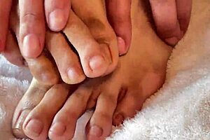clear nails fetish with asian toes