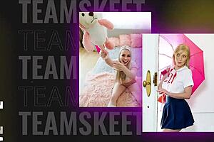 Lusty stepbro convinces stepsister to let him fuck her deepthroat