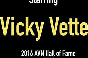 Vicky Vette stuffs both holes with dildos and deepthroats her boyfriend's dick