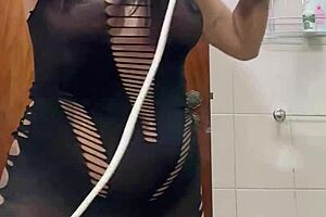I recorded my friend's hot girlfriend in the bathroom, she was so wild and sexy