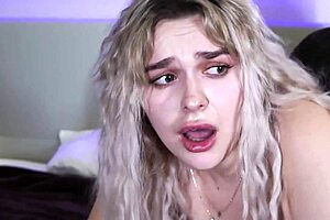 threesome teaching girlfriend and friend deepthroat sucking