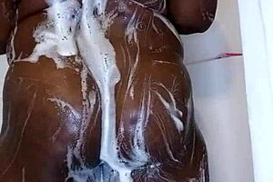Mature Ebony Milf Gets Wet In Homemade Big Ass Pussy Scene