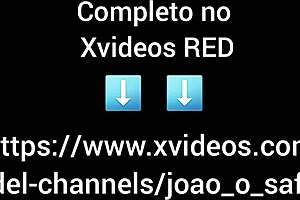 safada lifts her ass for the boy to shove his big cock in her pussy 😈