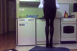 cam alexcia teases with sexy shemale vibes