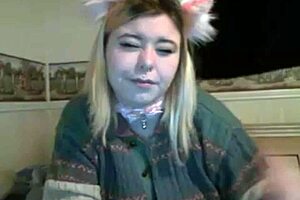 Chubby babe teases with dildo play on cam.