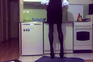 cam alexcia teases with sexy shemale vibes